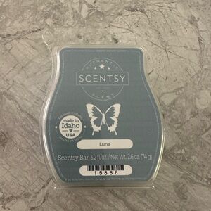 Scentsy Luna Scent Bar in Soft Blue